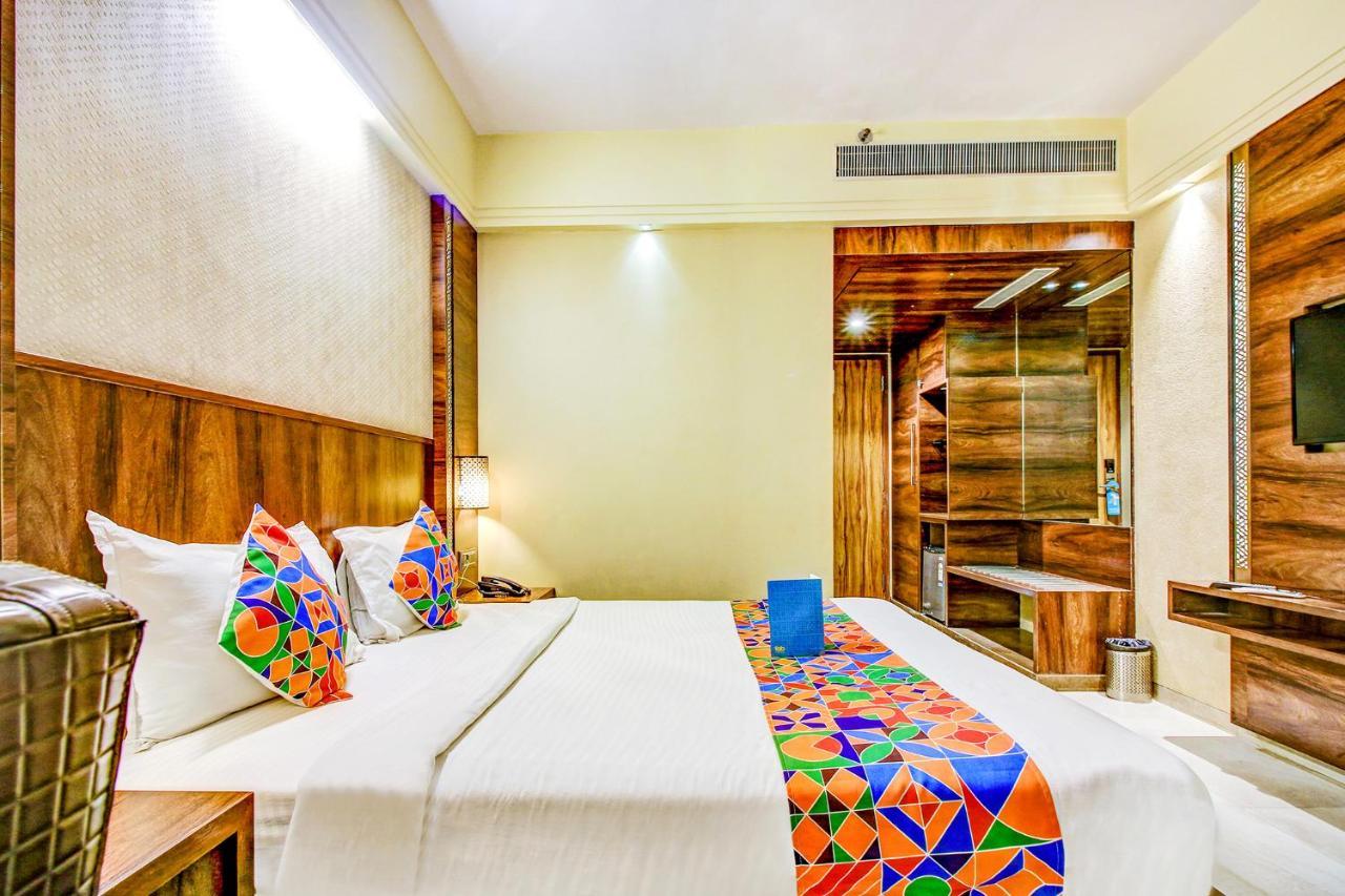 Hotel Crawford Inn Mumbai  Buitenkant foto