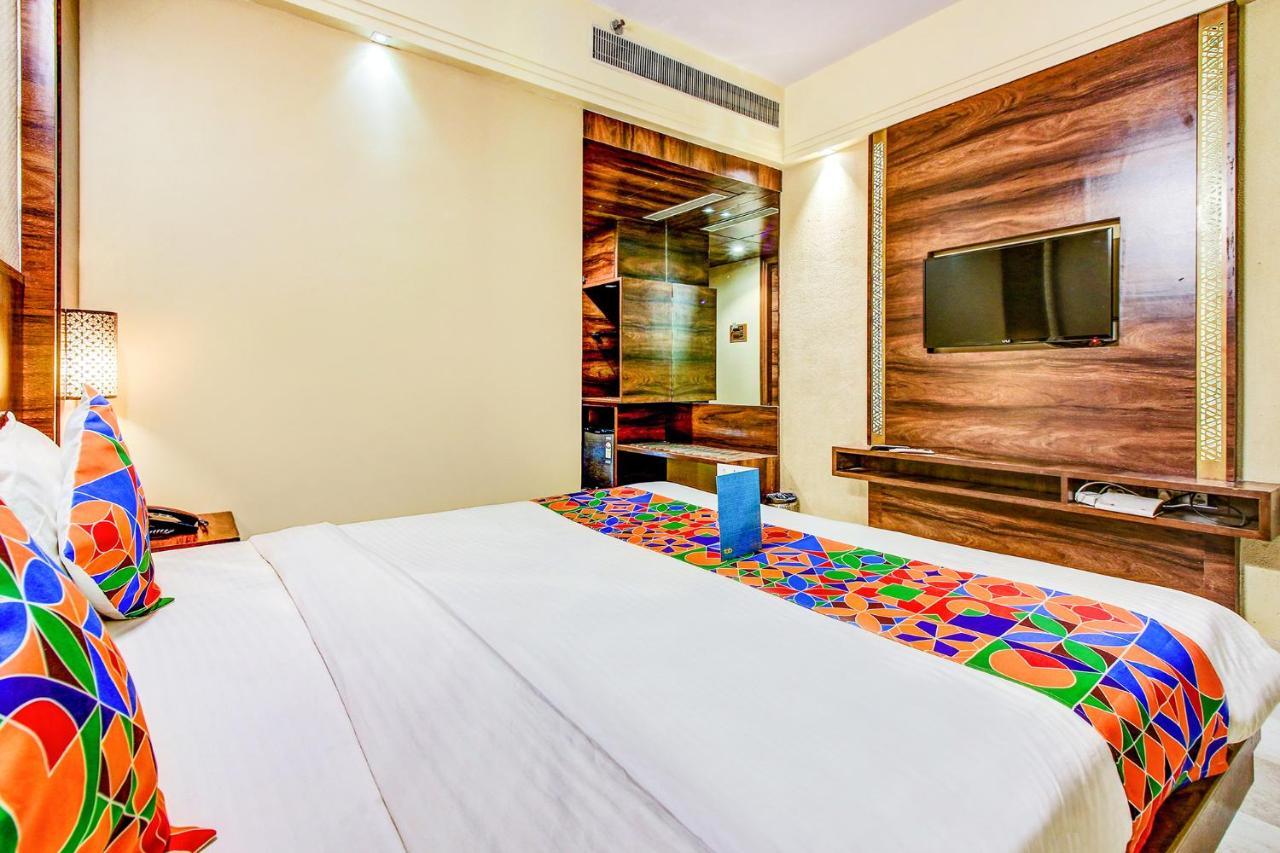Hotel Crawford Inn Mumbai  Buitenkant foto