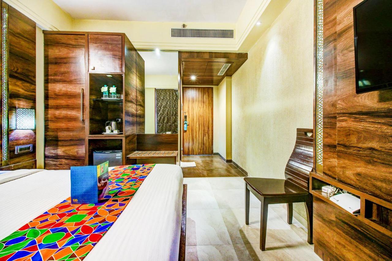 Hotel Crawford Inn Mumbai  Buitenkant foto