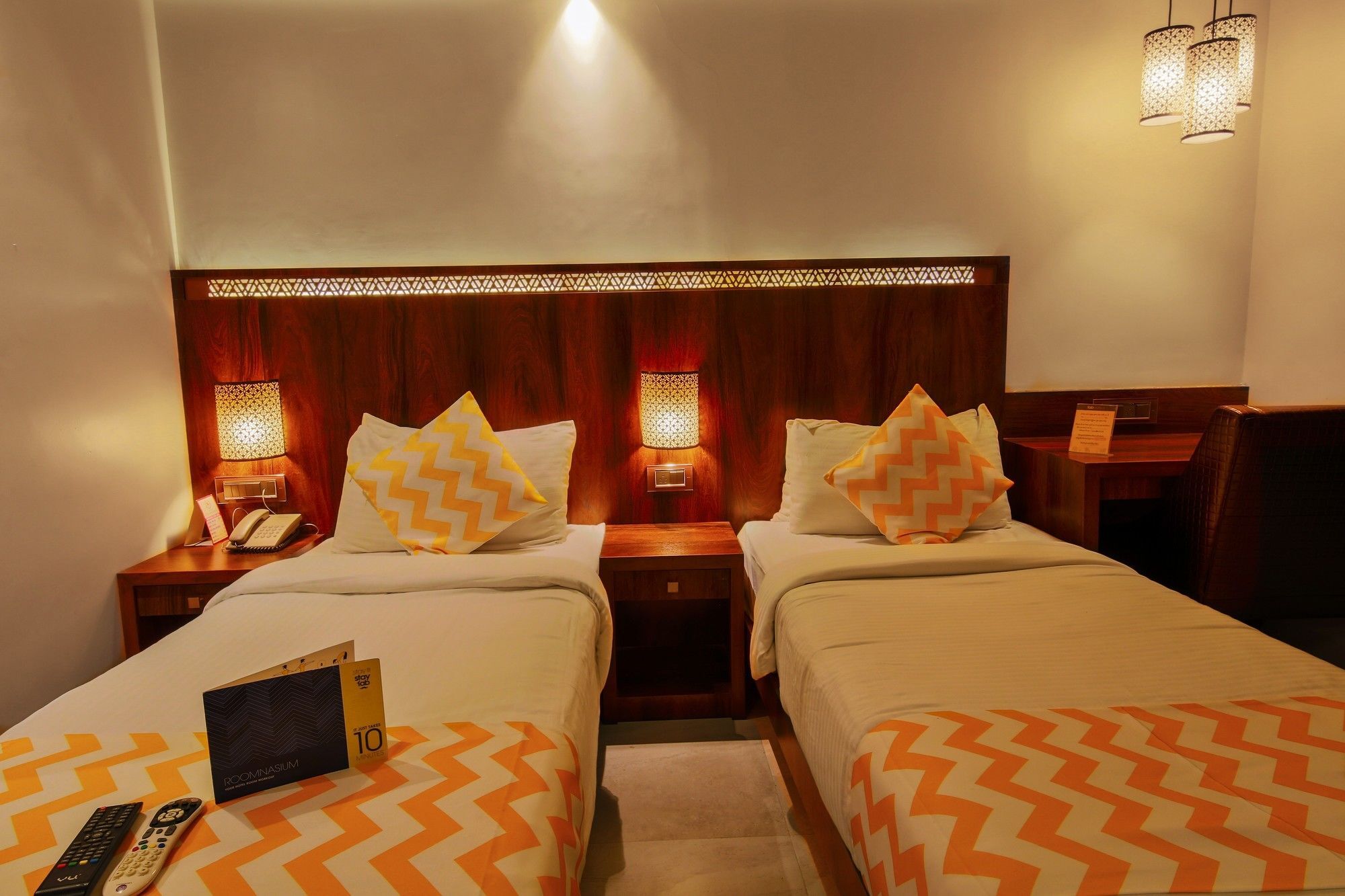 Hotel Crawford Inn Mumbai  Buitenkant foto