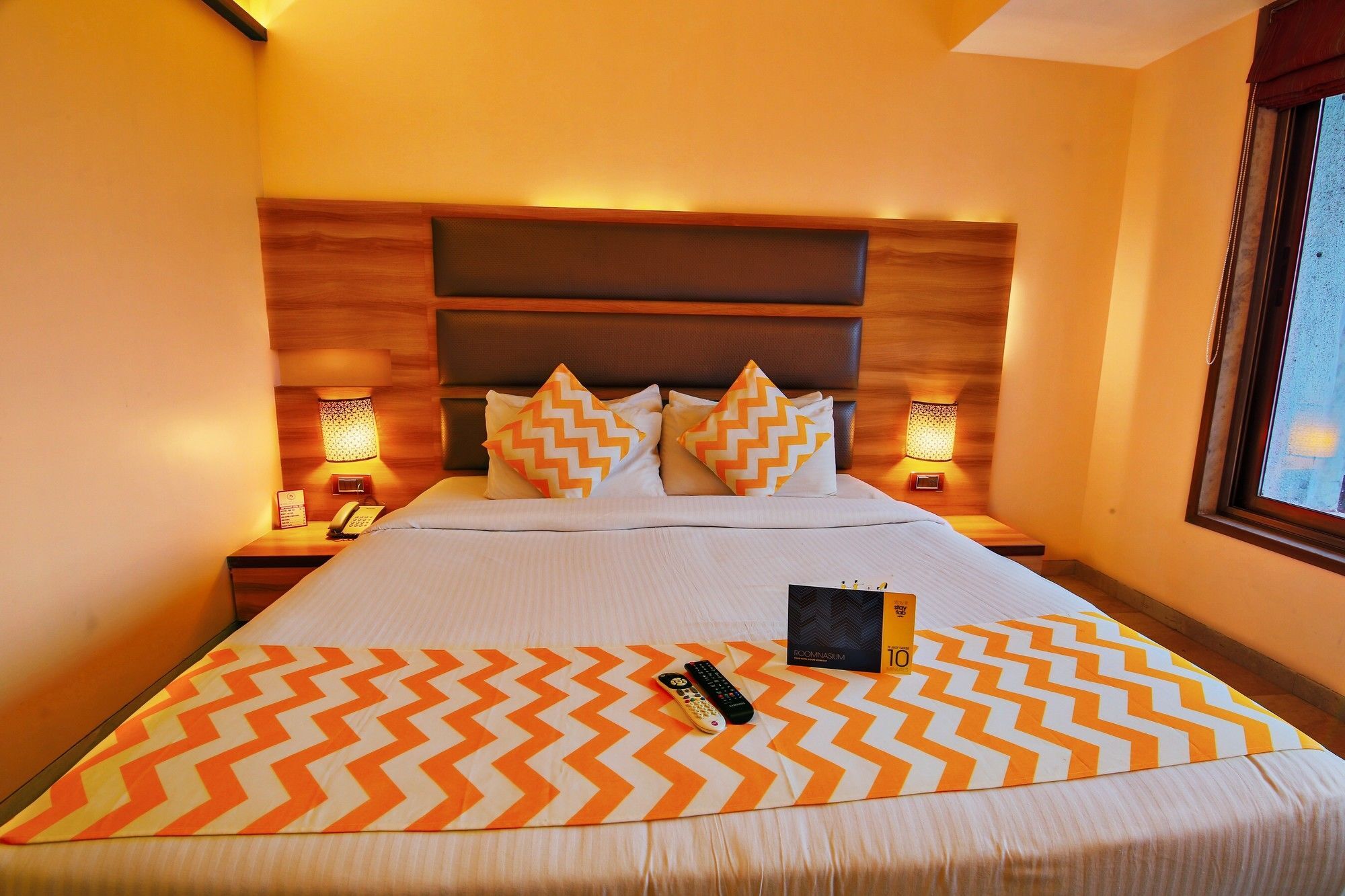 Hotel Crawford Inn Mumbai  Buitenkant foto
