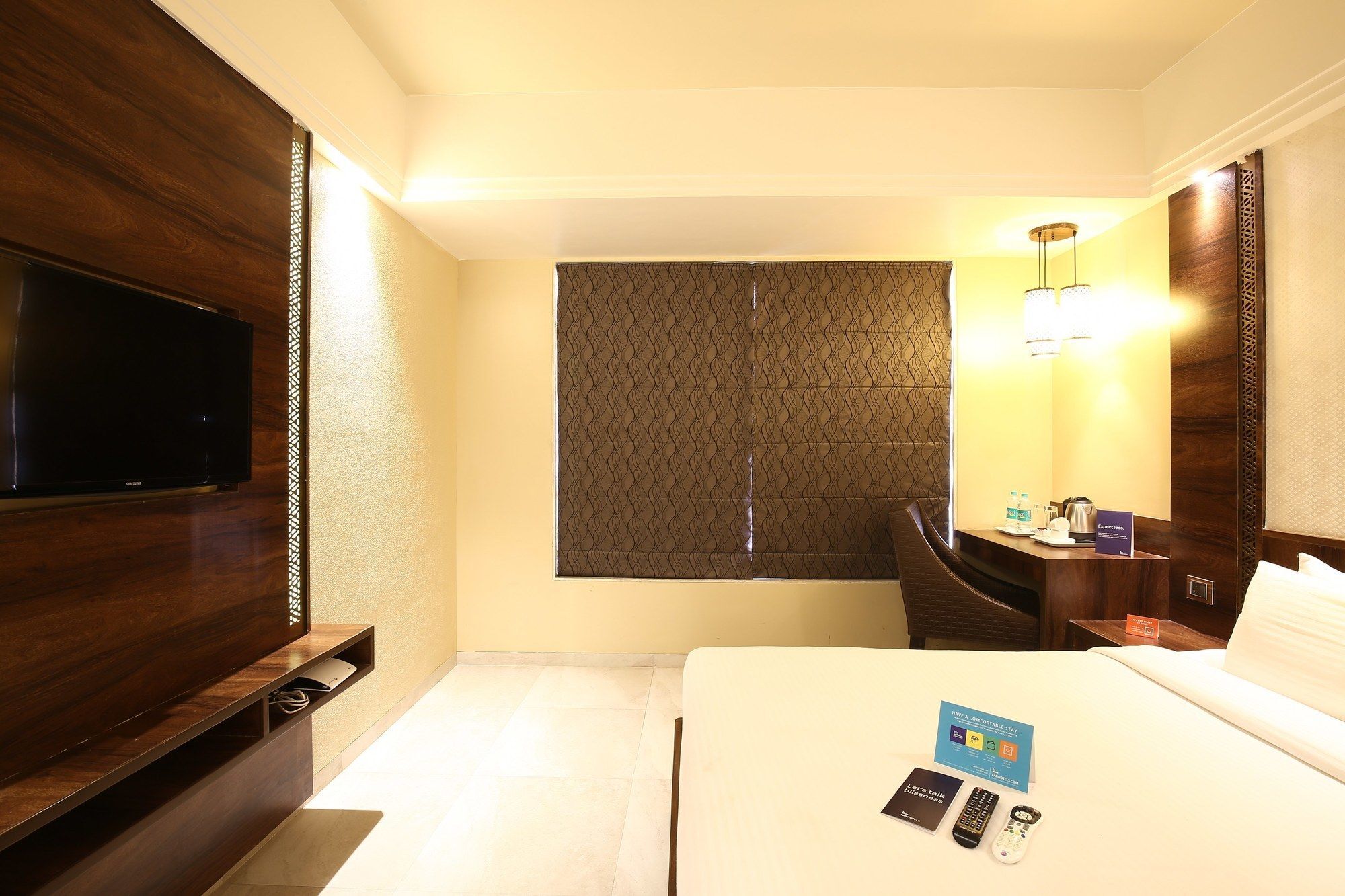 Hotel Crawford Inn Mumbai  Buitenkant foto